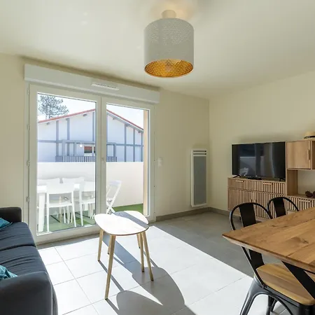 Apartment Neuf 3* A 2 Pas De L'ocean A Mimizan, 5 Pers, Balcon, Parking - Fr-1-50-132 *