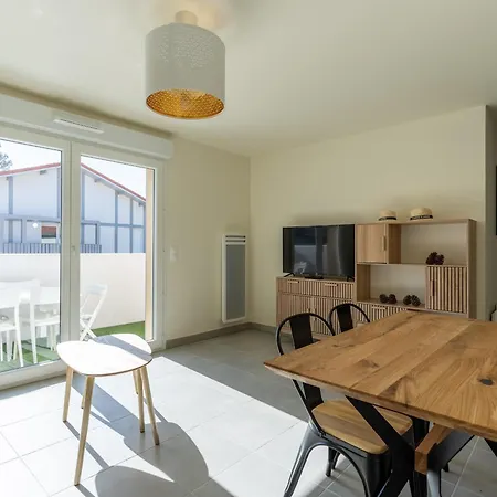 Apartment Neuf 3* A 2 Pas De L'ocean A Mimizan, 5 Pers, Balcon, Parking - Fr-1-50-132 *